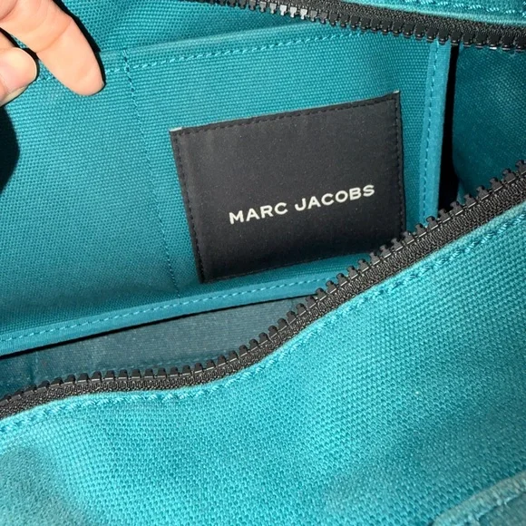 Marc Jacobs Harbor Blue Medium Tote Bag GUC - Picture 3 of 13